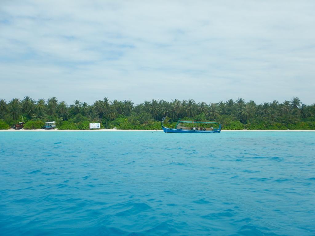 Dhivehi Experience Hotel Дхигура Екстериор снимка