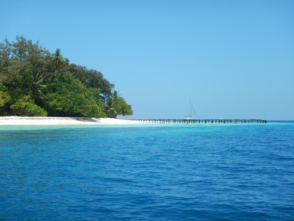 Dhivehi Experience Hotel Дхигура Екстериор снимка